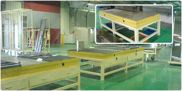 �����_(t��i)